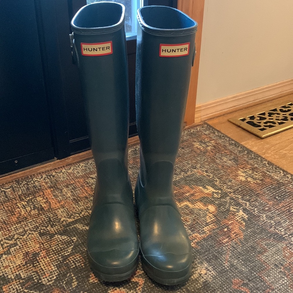 Hunter original tall boots excellent pre-owned condition